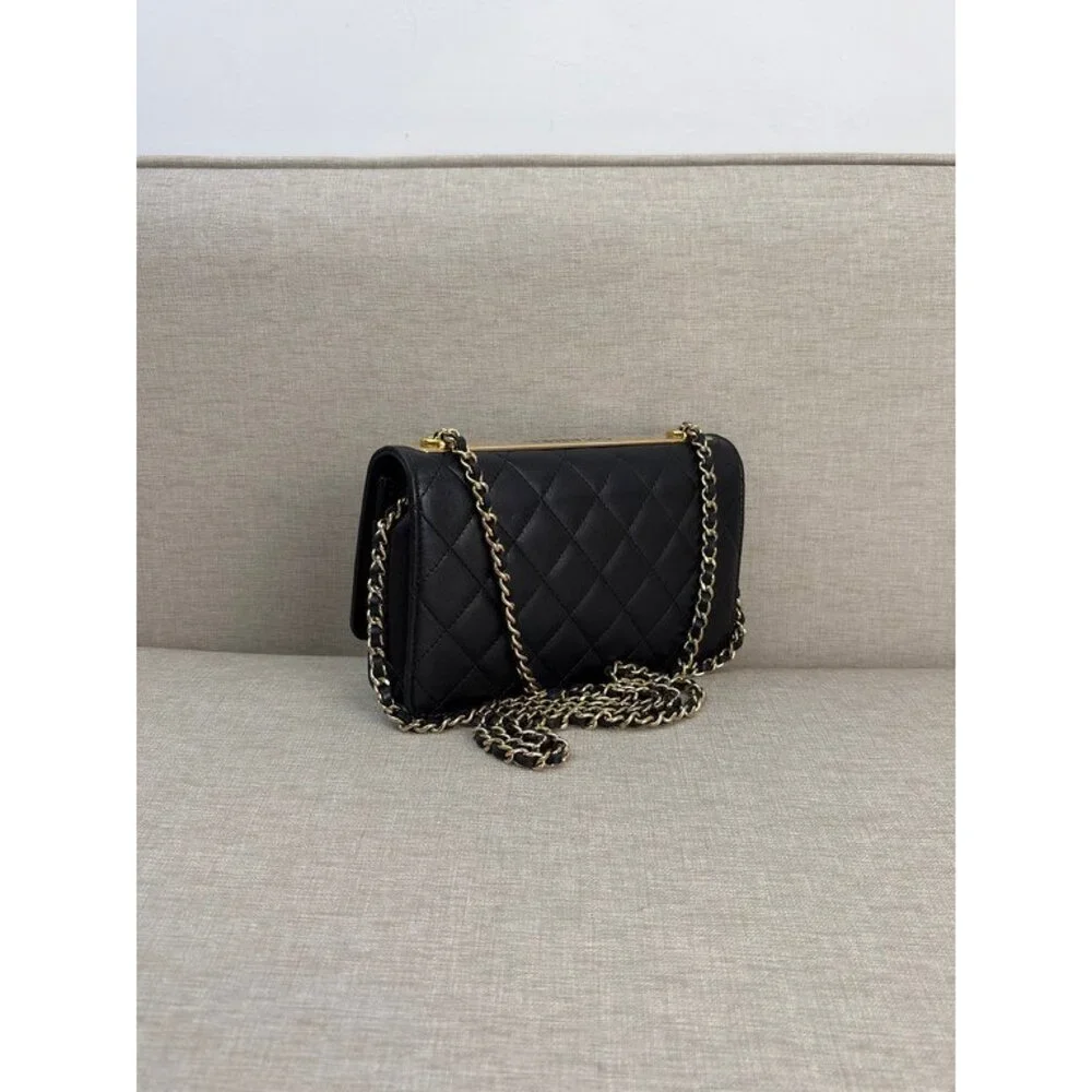 CHANEL Black Lambskin Trendy CC Wallet on Chain GHW